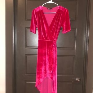Like New Lulus’s Pink Wrap Dress